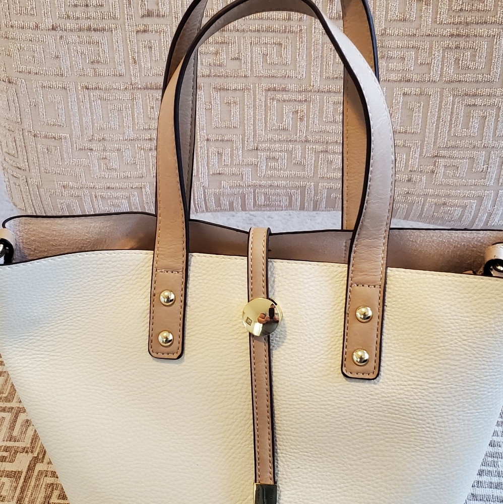 Charming Charlie bucket purse